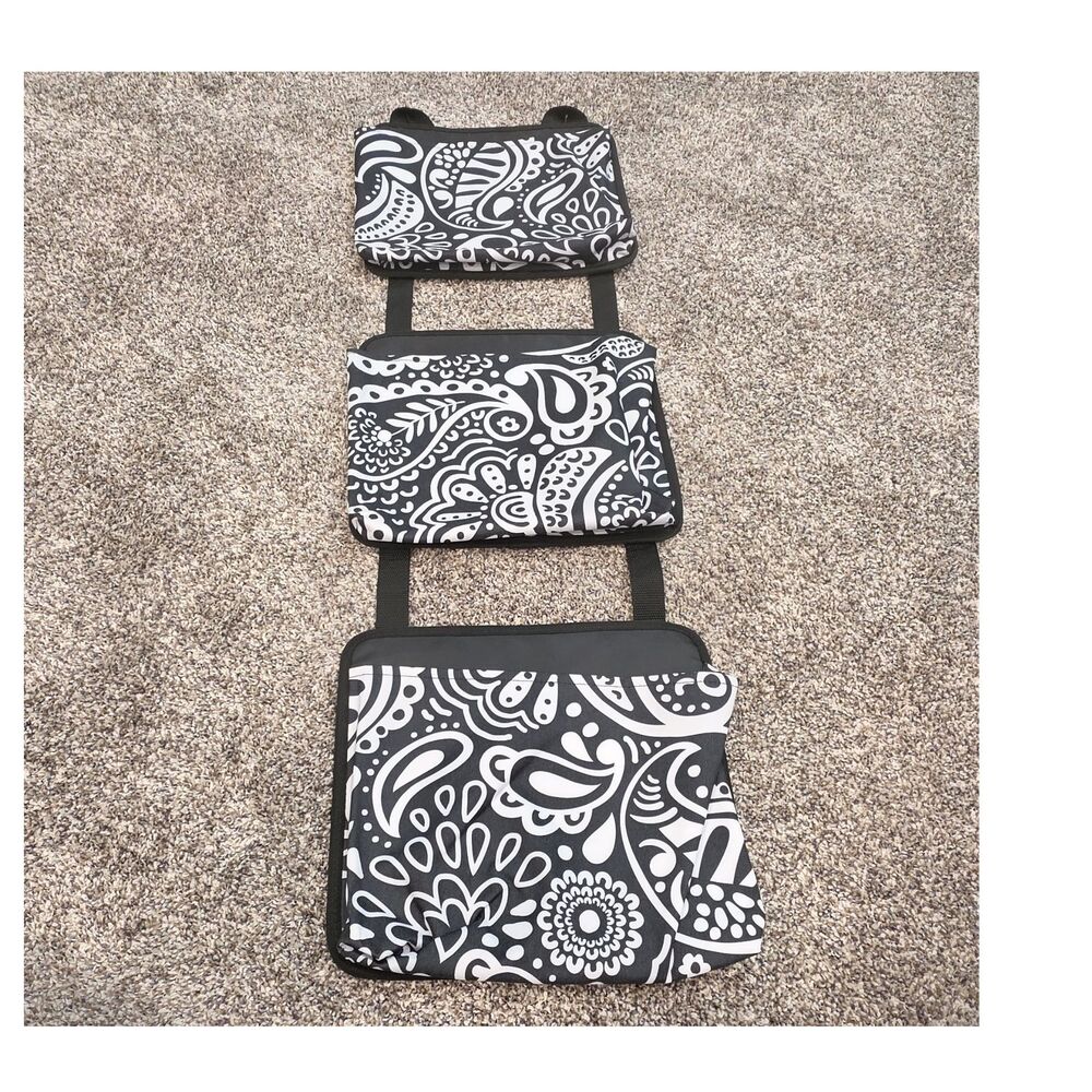 Thirty-One Black White Paisley Folding Expandable Multi-Compartment Hanging Bag